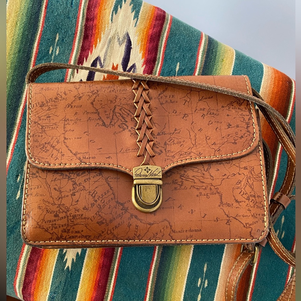 Patricia Nash Lanza Crossbody Organizer Clutch